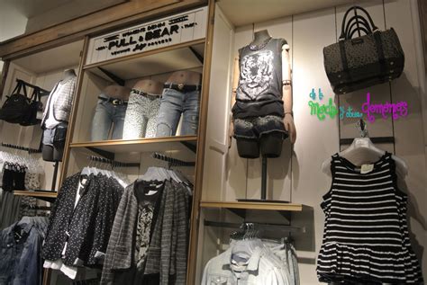 pull & bear colombia|pull meaning slang.